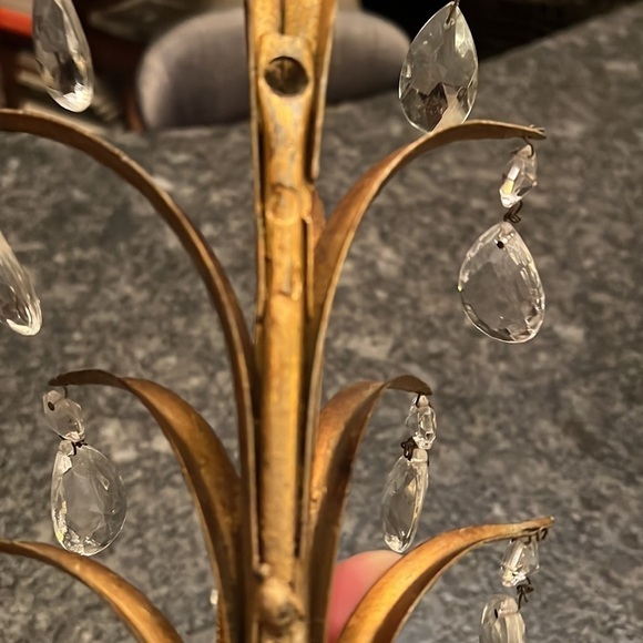 Vintage Hollywood Regency 18” Sconce Crystal Glass Prism Tole Metal - Gold Gilt - Picture 13 of 14